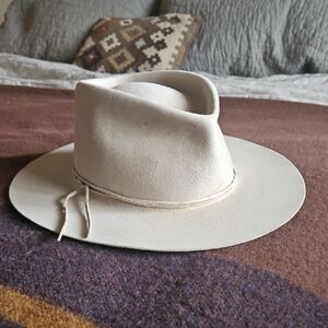 J.W Bennett Distressed Handmade Dressweight Beaver Felt Western Hat
